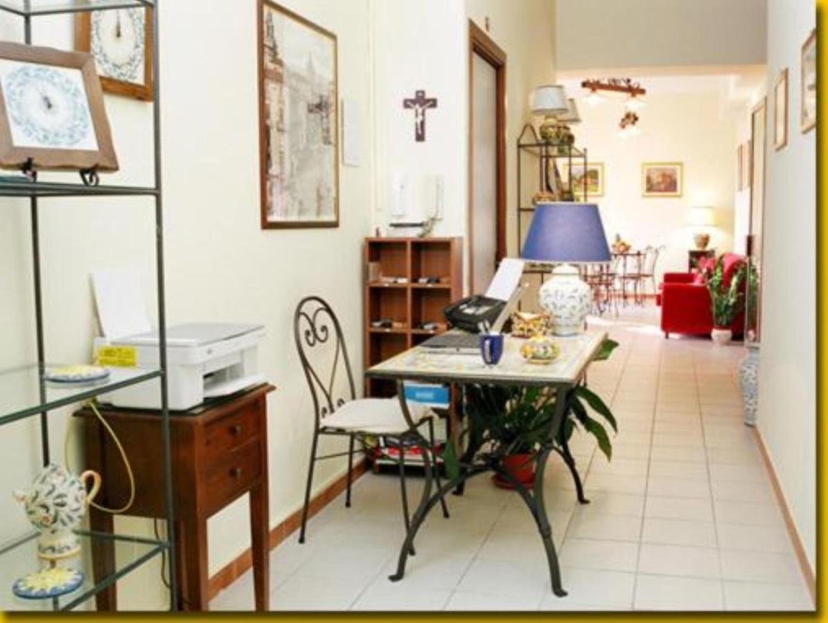 Sicilia Home B&B Catania Bagian luar foto