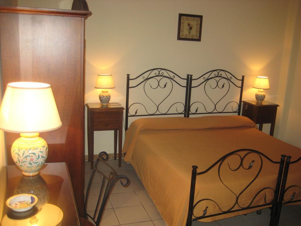 Sicilia Home B&B Catania Bagian luar foto
