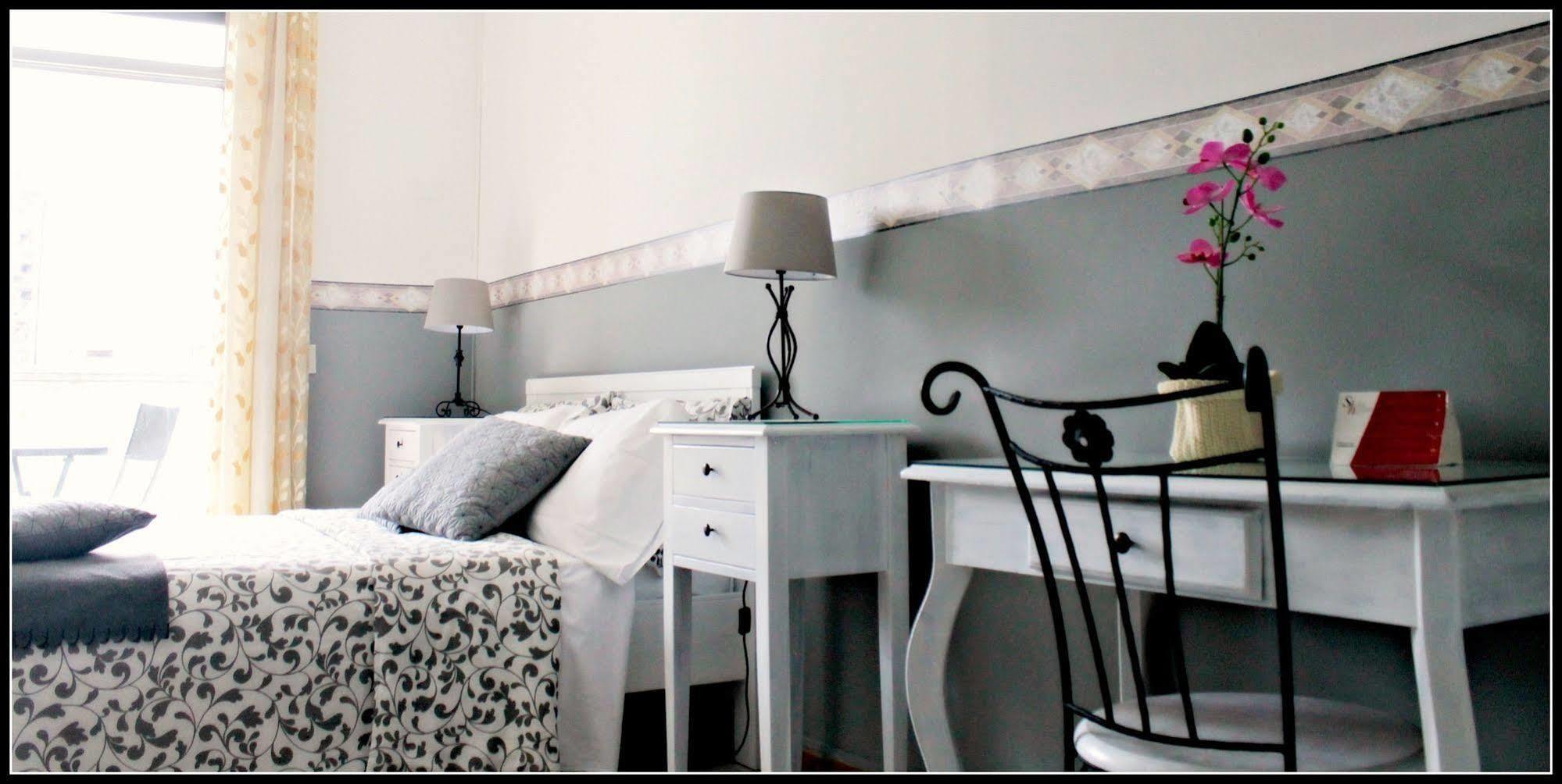 Sicilia Home B&B Catania Bagian luar foto