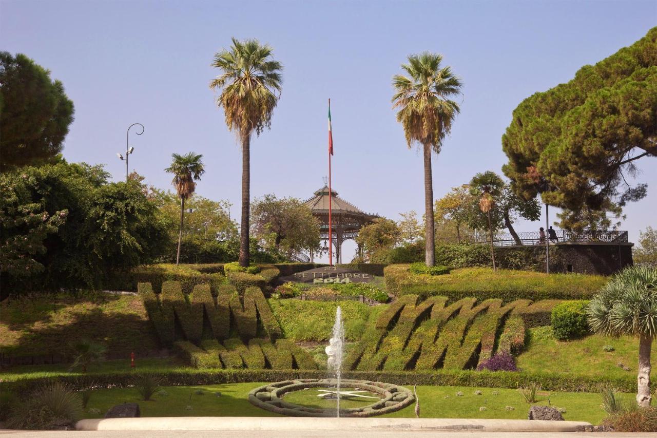 Sicilia Home B&B Catania Bagian luar foto